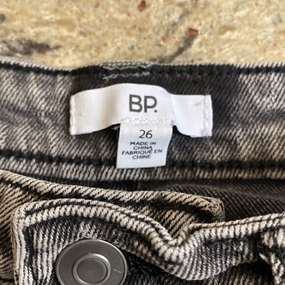 NWT Nordstrom BP. Frayed Hem Black Denim Shorts - Picture 2 of 5